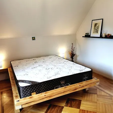 Apartmaji Arko דירה Ribnica